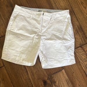 Women’s Old Navy White Everyday Shorts 8